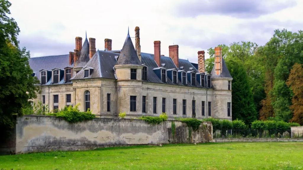 Logistique et sécurisation chantier Château Villers-Cotterêts Aisne